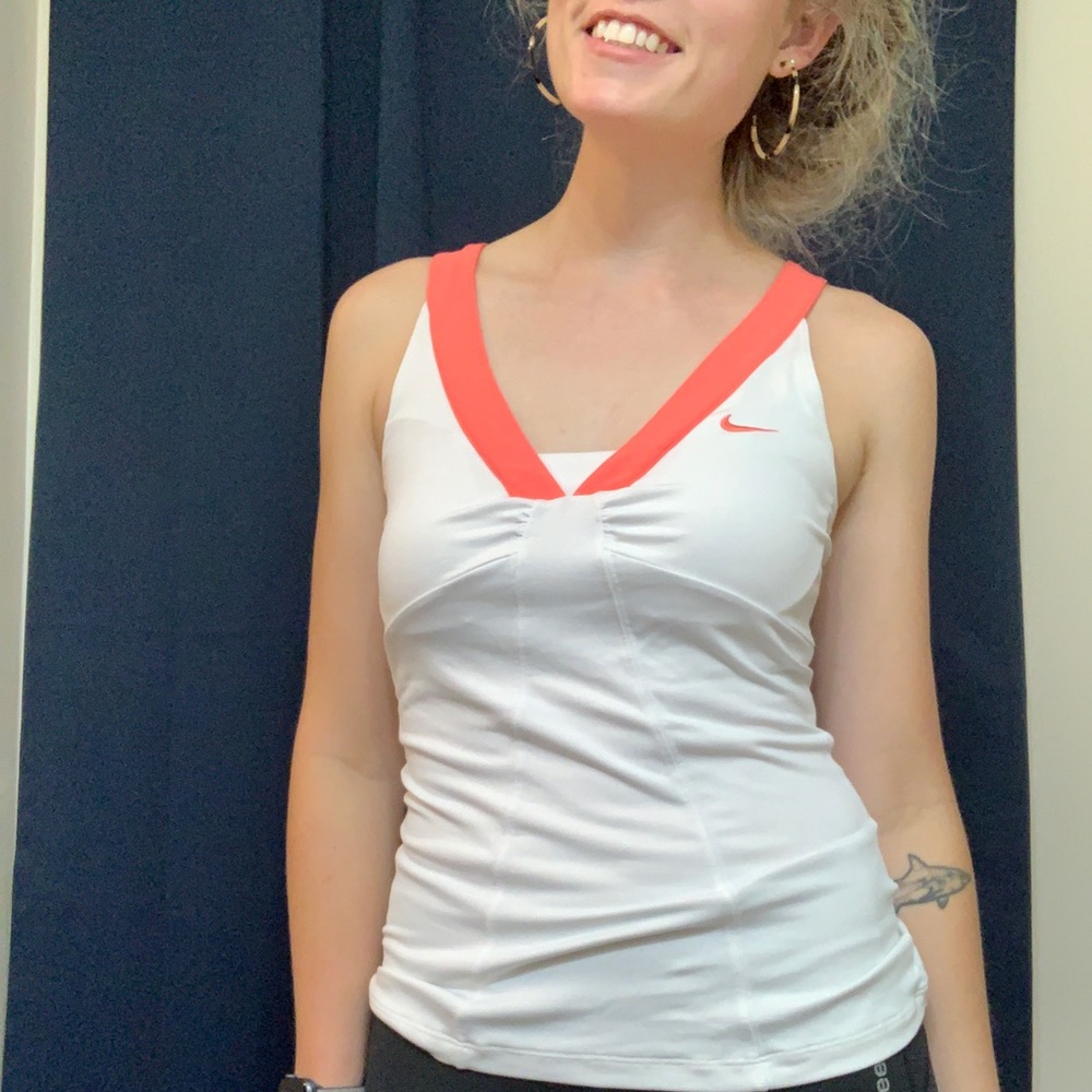 NIKE tennis top